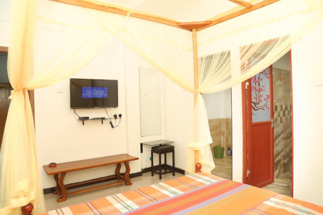Global Lake Villa Hikkaduwa Bagian luar foto